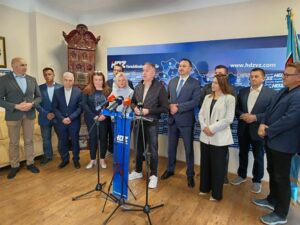 HDZ “Ako Varkom pozajmljuje novac i ulaže, znači da imaju para, čemu onda poskupljenje vode?”