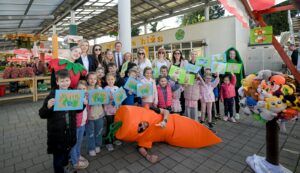 Na Varaždinskom placu veselo obilježen Dan planeta Zemlje – održan događaj „Čuvajmo naš planet“