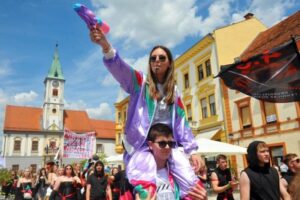 Maturantika 2026. prošla bez incidenata, policija i organizatori zadovoljni ponašanjem maturanata