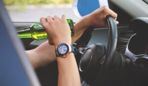 IVANEC Policija privela pijanog vozača u vozilu bez registarskih pločica i obveznog osiguranja