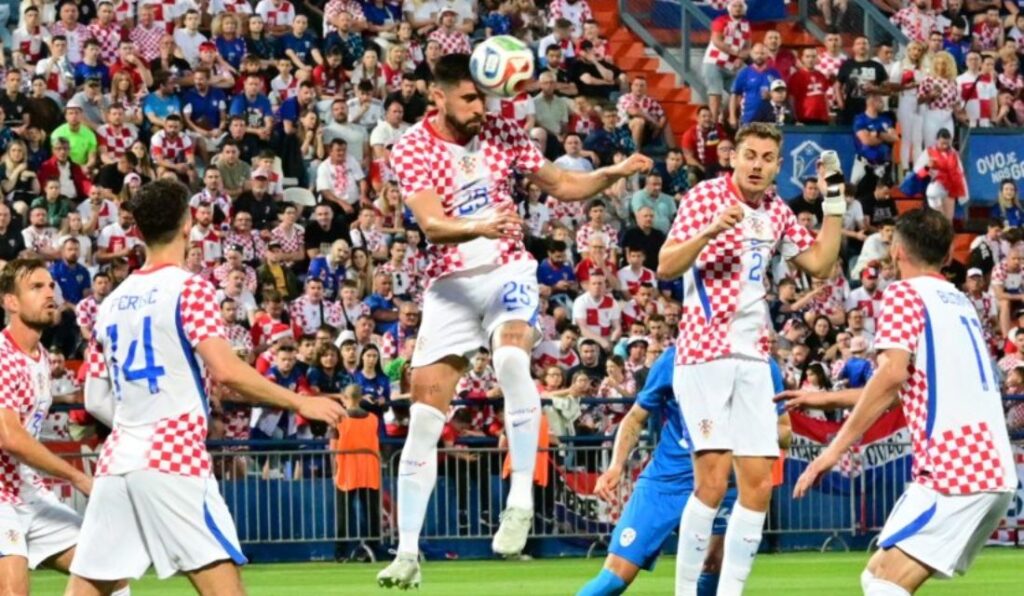 Hrvatska na rasprodanom varaždinskom stadionu pobijedila Sloveniju u posljednjoj utakmici prije puta na Svjetsko prvenstvo