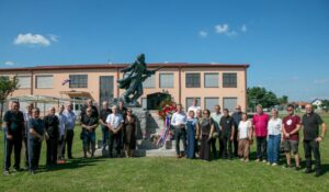 U Sračincu položen vijenac i upaljene svijeće povodom Dana antifašističke borbe