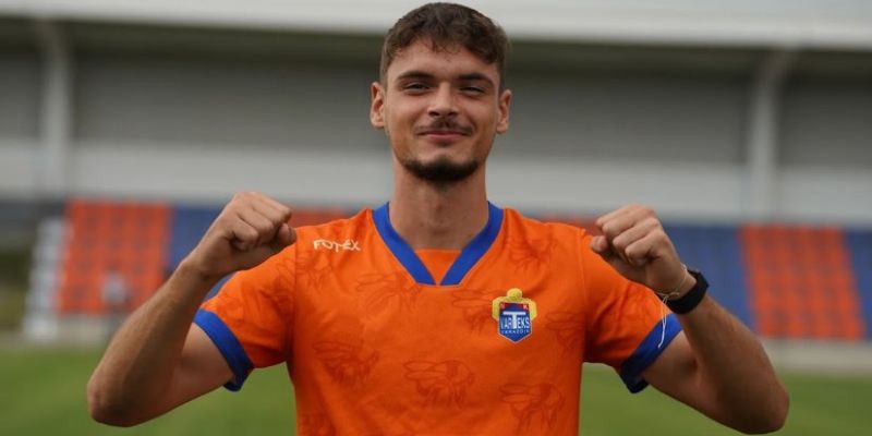 Ivan Volarević (18), bivši stoper Kustošije stigao u Varteks