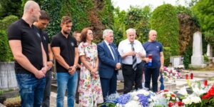 Izaslanstvo Hrvatskog nogometnog saveza i NK Varaždina položili vijence na grob Anđelka Herjavca
