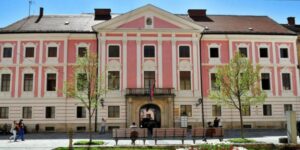 Varaždinska županija raspisala natječaje za stipendije i sufinanciranje prijevoza studenata